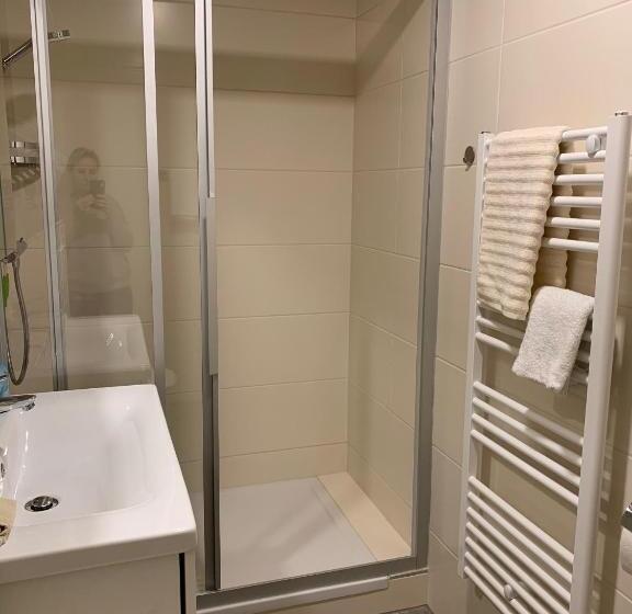 Апартаменты 2 Спальни, Nefer, Haus