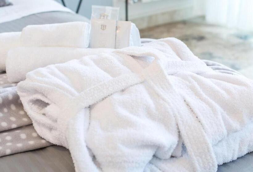 آپارتمان 1 خوابه, 4 Star Bologna Train Station Self Check In