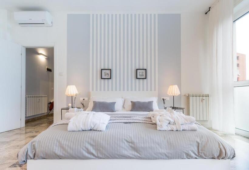 آپارتمان 1 خوابه, 4 Star Bologna Train Station Self Check In