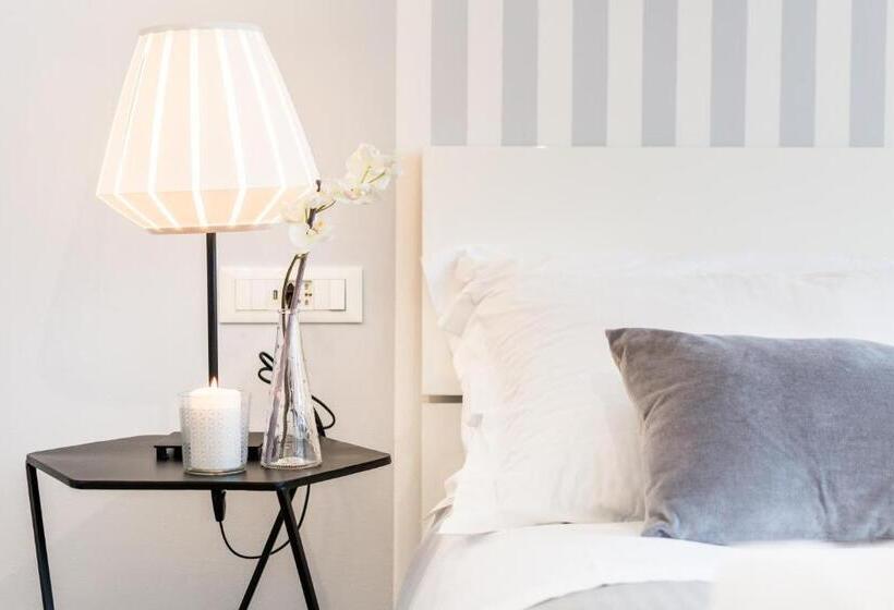 آپارتمان 1 خوابه, 4 Star Bologna Train Station Self Check In