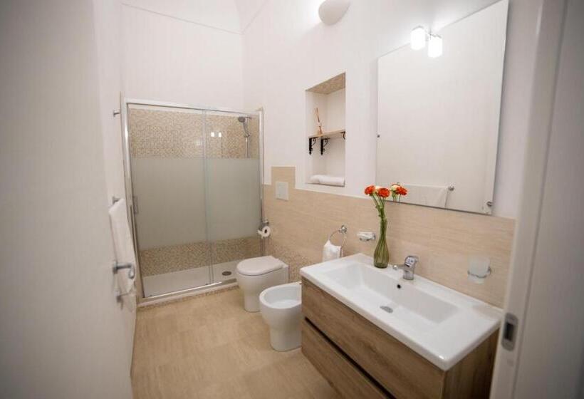 バルコニー付スタンダード４ベッドルーム, B&b Palazzo Loreto