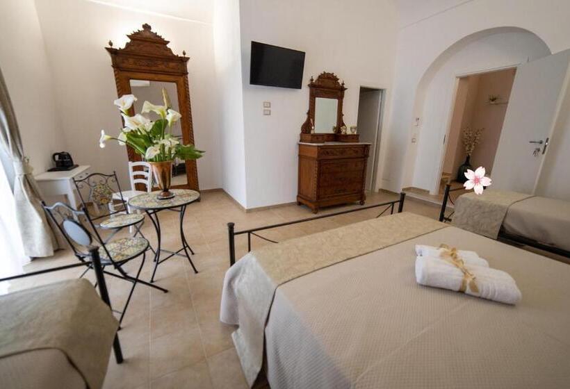 ４ベッドルームクラシックタイプ, B&b Palazzo Loreto