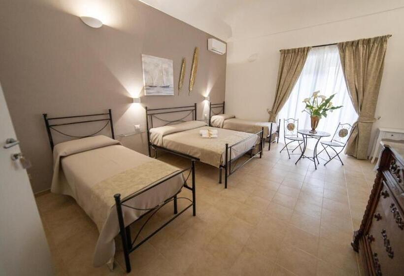 ４ベッドルームクラシックタイプ, B&b Palazzo Loreto