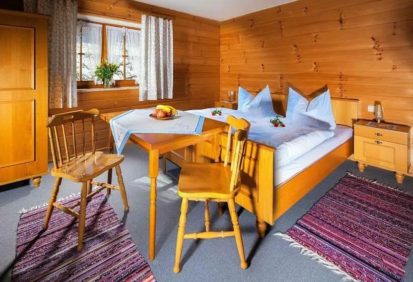 Huoneisto 1 Makuuhuone Parveke, Berghof Lippenlehen