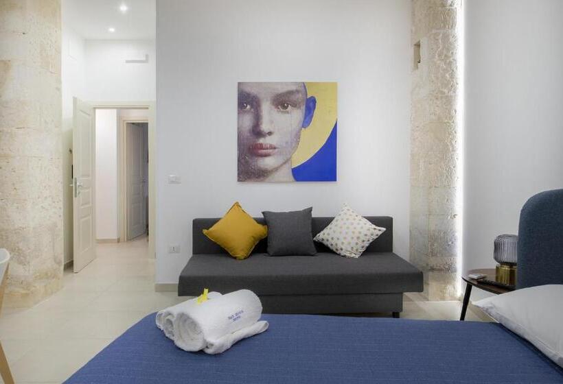 اتاق سوپریور با تخت بزرگ, Eloro   Guest Houses