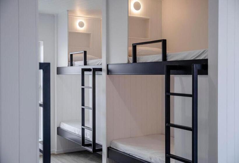 共用房间的床, Bounce Noosa