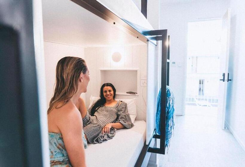 共用房间的床, Bounce Noosa