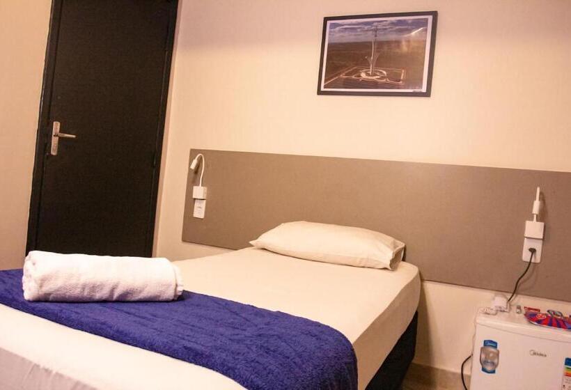 חדר אקונומי יחיד, Montana Aeroporto