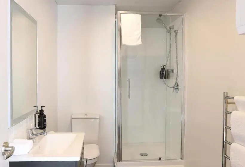 キングサイドベッドのスタンダードワンルーム, Ramada By Wyndham Wellington Taranaki Street
