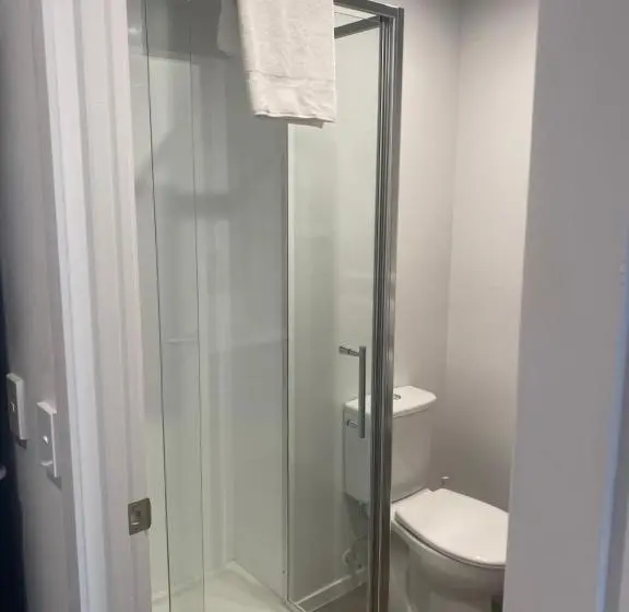 キングサイドベッドのスタンダードワンルーム, Ramada By Wyndham Wellington Taranaki Street