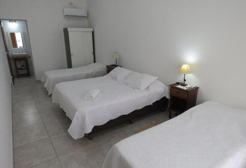 اتاق استاندارد چهار تخته, Gran Hotel Curuzu Cuatia