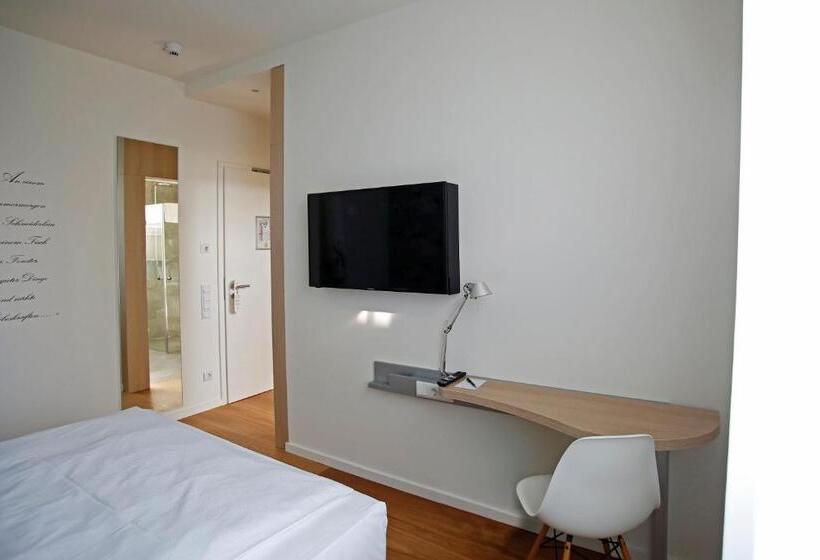 Номер Стандарт Индивидуальный, Grimm´s Berlin Potsdam