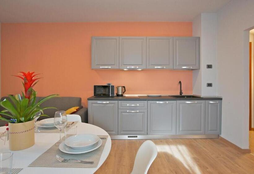 شقة غرفة واحدة مزودة بتراس, Milano & Apartments