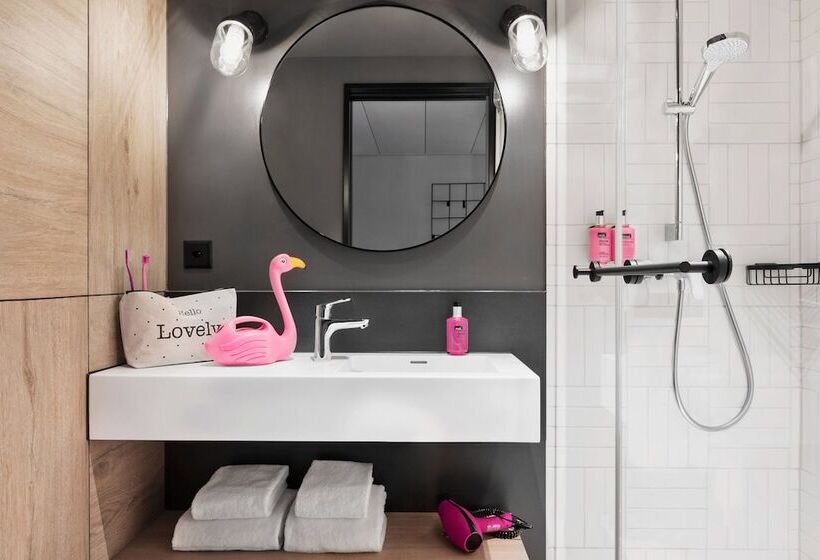 带城市景观的标准间, Moxy Rapperswil