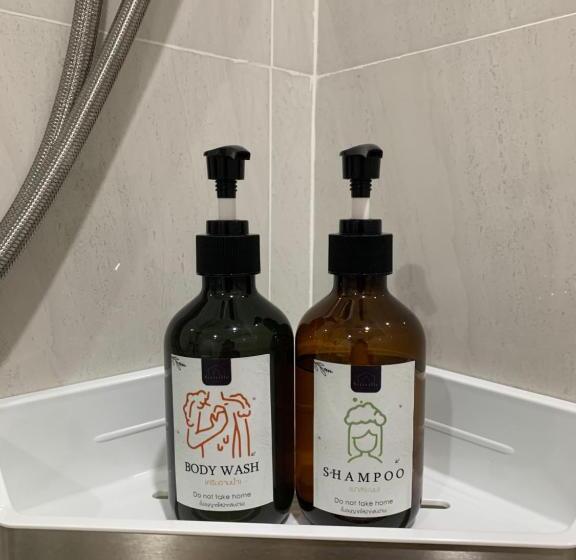 غرفة قياسية, Siri Ville