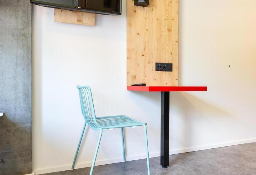 Camera Tripla Standard, Meininger Hotel Zürich Greencity