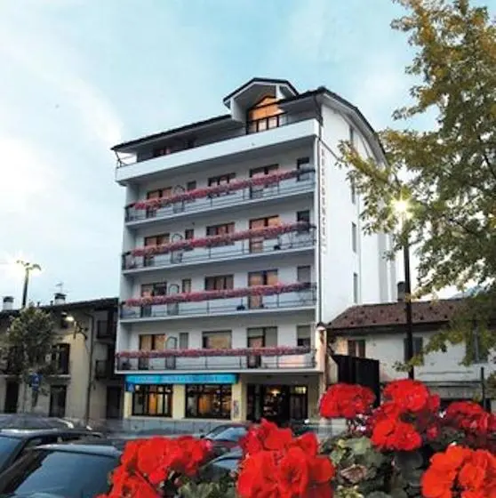 スタンダードスタジオ, Residence Saint Vincent