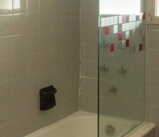 اتاق خانوادگی, Hostel Suites Florida
