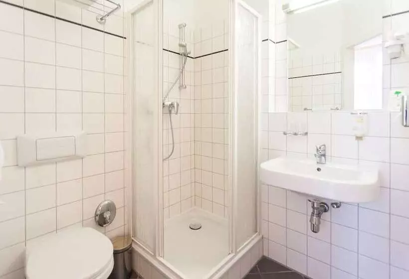 اتاق استاندارد یک نفره, Martas Hotel Berlin Mitte
