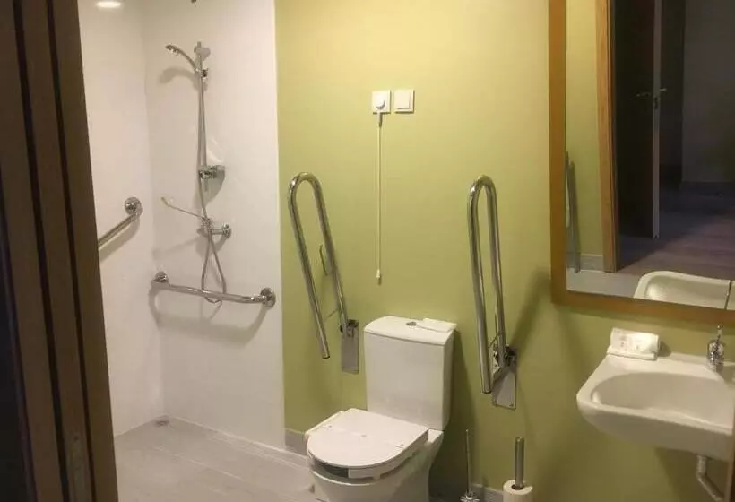 Quarto Standard para Deficientes, Beleza Serra Guide