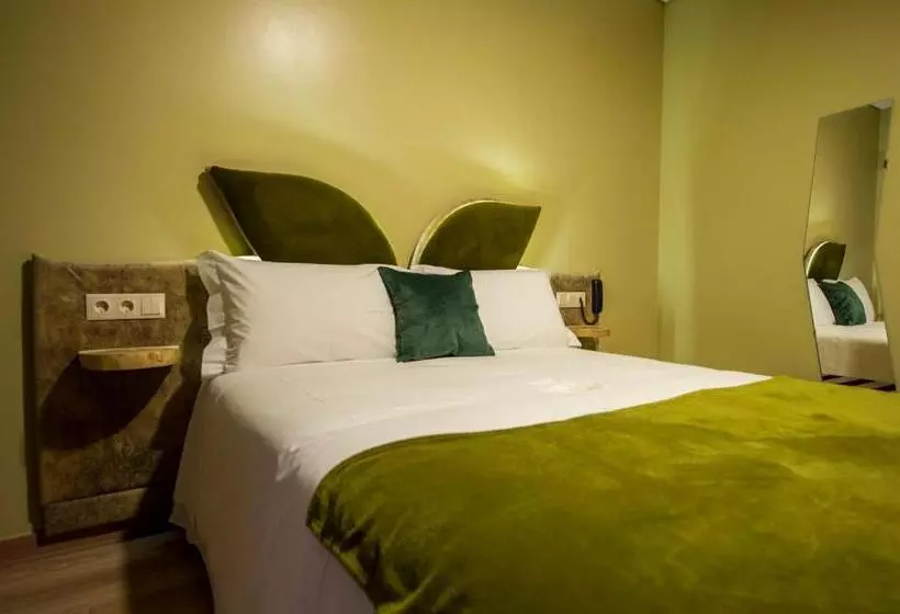 Quarto standart com terraça, Beleza Serra Guide