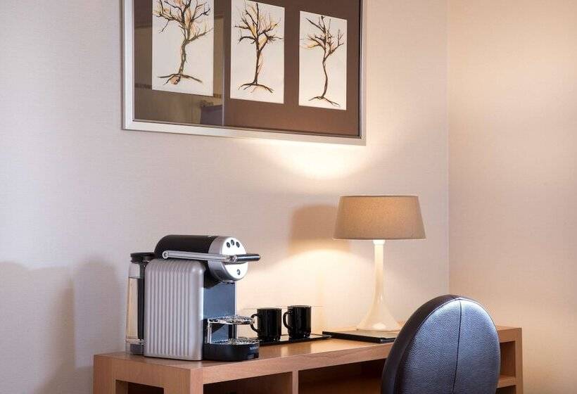 اتاق خانوادگی, Best Western Plus Hotel De La Regate Erdre