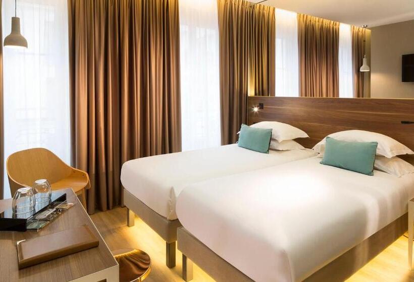 Camera Standard, Cler