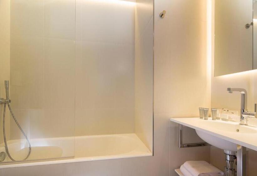 اتاق سوپریور, Cler