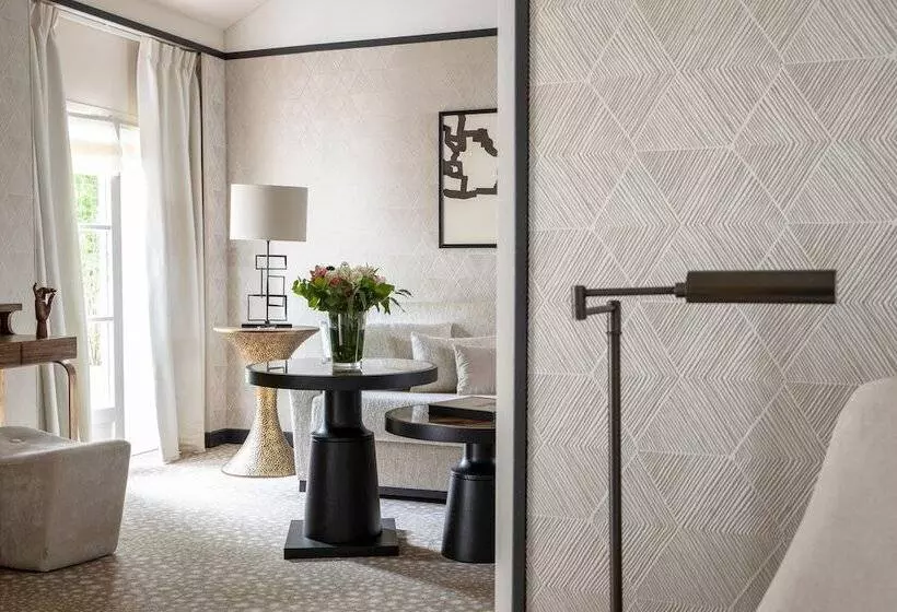 سوئیت کلاب, Esprit Saintgermain