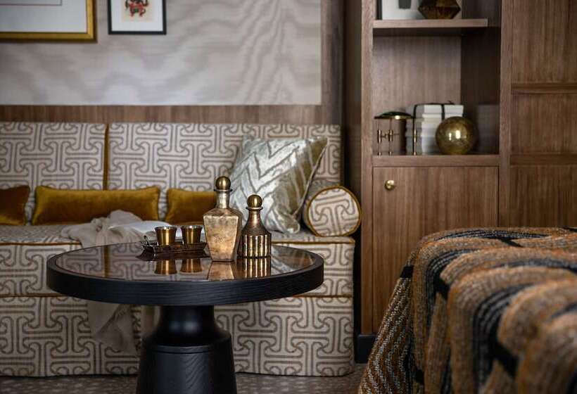 エクゼクティブルーム, Esprit Saintgermain