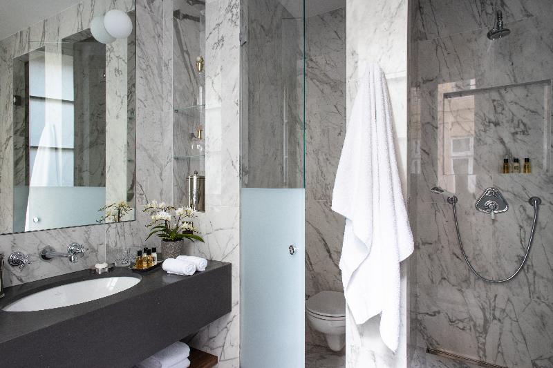 エクゼクティブルーム, Esprit Saintgermain