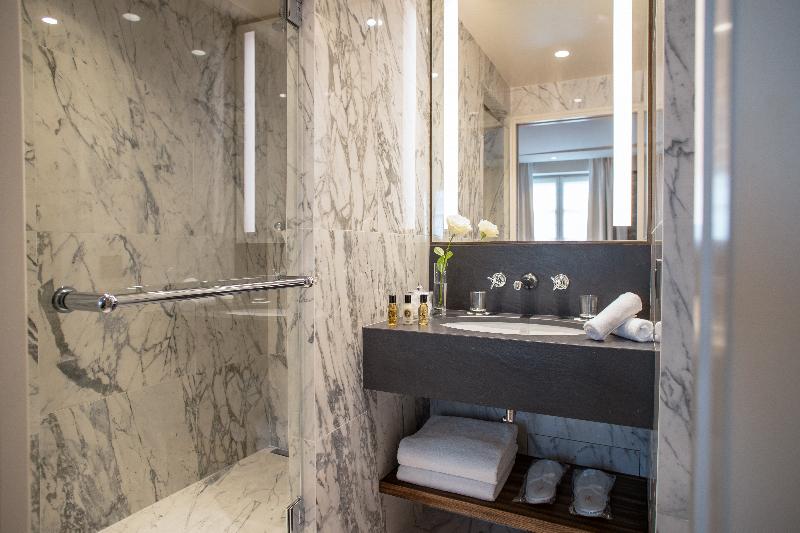 デラックスルーム, Esprit Saintgermain