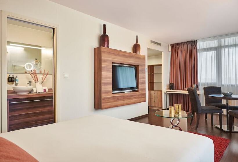 ジュニアスイート, Gatsby By Happyculture