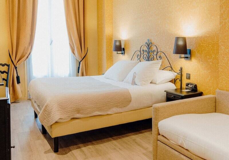 חדר משפחתי, Le Grimaldi By Happyculture