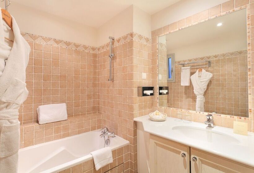 חדר דלוקס, Le Grimaldi By Happyculture