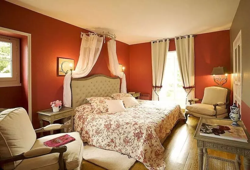 Superior Triple Room, La Roseraie Hôtel Restaurant