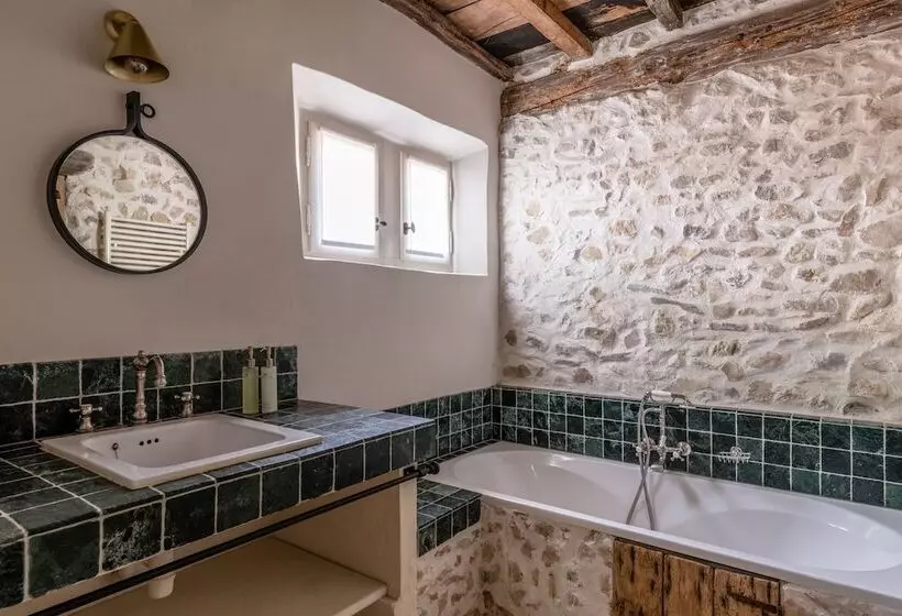 Deluxe Neljän Hengen Huone, Les Petites Maisons   Hameau Des Baux