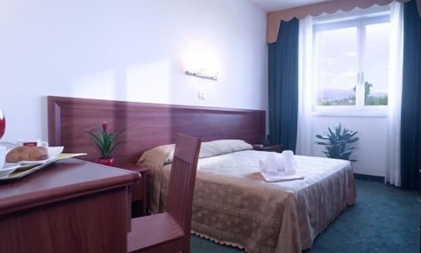 غرفة قياسية, Standard Hotel Udine