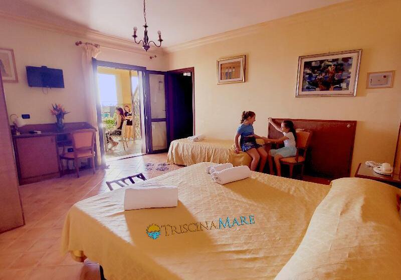 اتاق استاندارد سه نفره, Triscinamare Hotel Residence