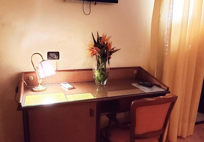 标准三人间, Triscinamare Hotel Residence