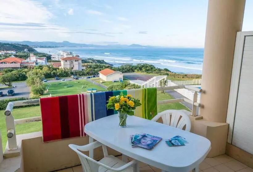 استودیوی استاندارد, Residence Mer & Golf Eugenie