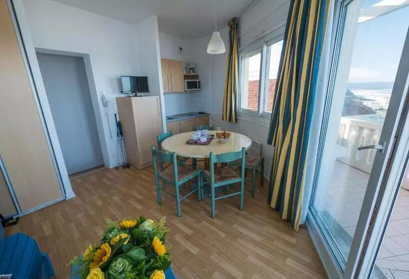 آپارتمان 1 خوابه, Residence Mer & Golf Eugenie