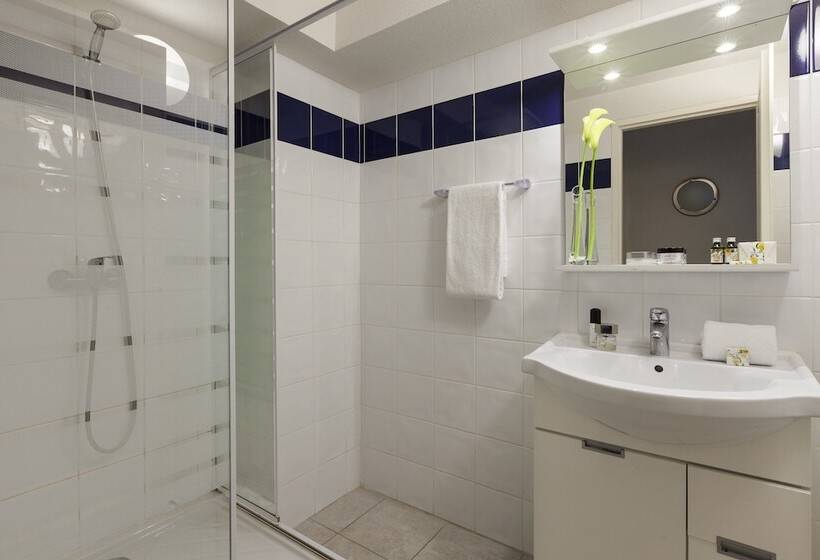 スタンダードスタジオ, Garden & City Evian Lugrin