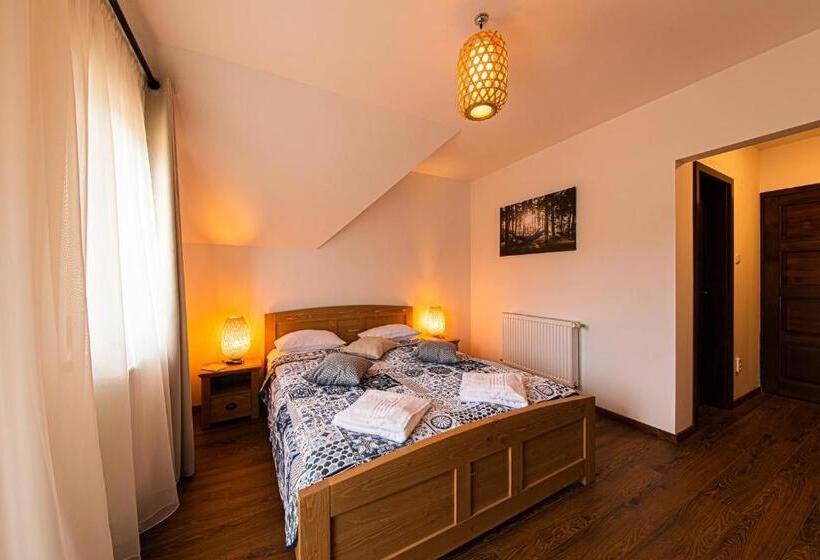 غرفة قياسية مزوَّدة بشُرفة, Hygge Praid