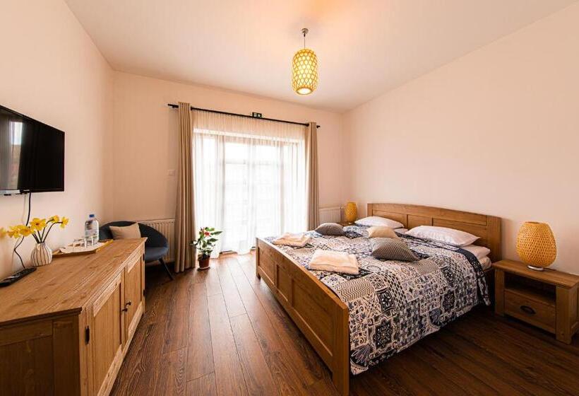 غرفة قياسية داخلية, Hygge Praid