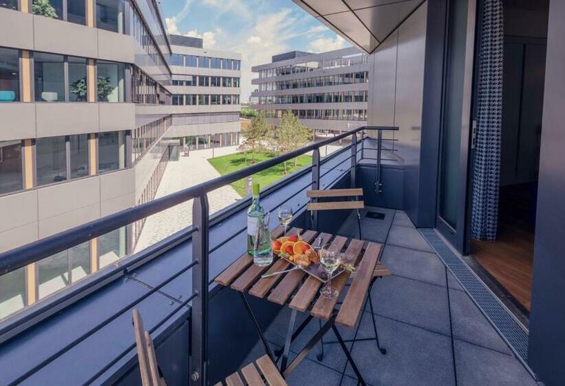 标准工作室带阳台, Adagio Access Stuttgart Airport Messe