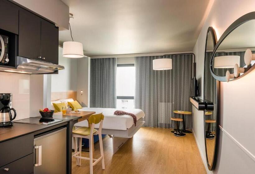 Студио Стандарт с Балконом, Adagio Access Stuttgart Airport Messe