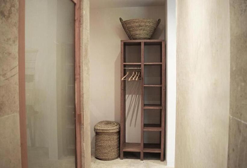 小型套房带泳池景, Casa Hormiga