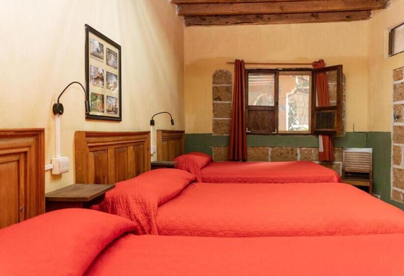 חדר משפחתי, Casamia