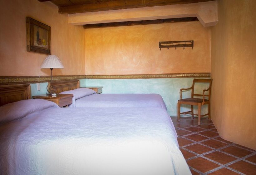 חדר סטנדרט לארבעה, Casamia